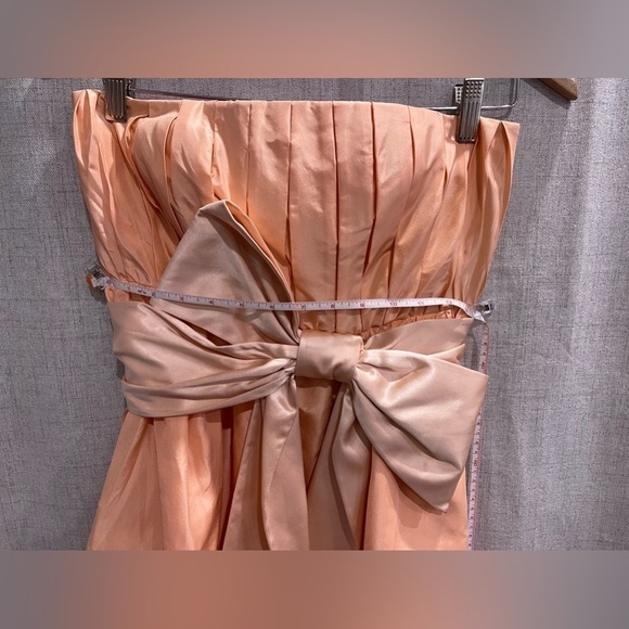 ALICE + OLIVIA silk peach short strapless dress with big bow. New w/tags. size 2 - Picture 9 of 16